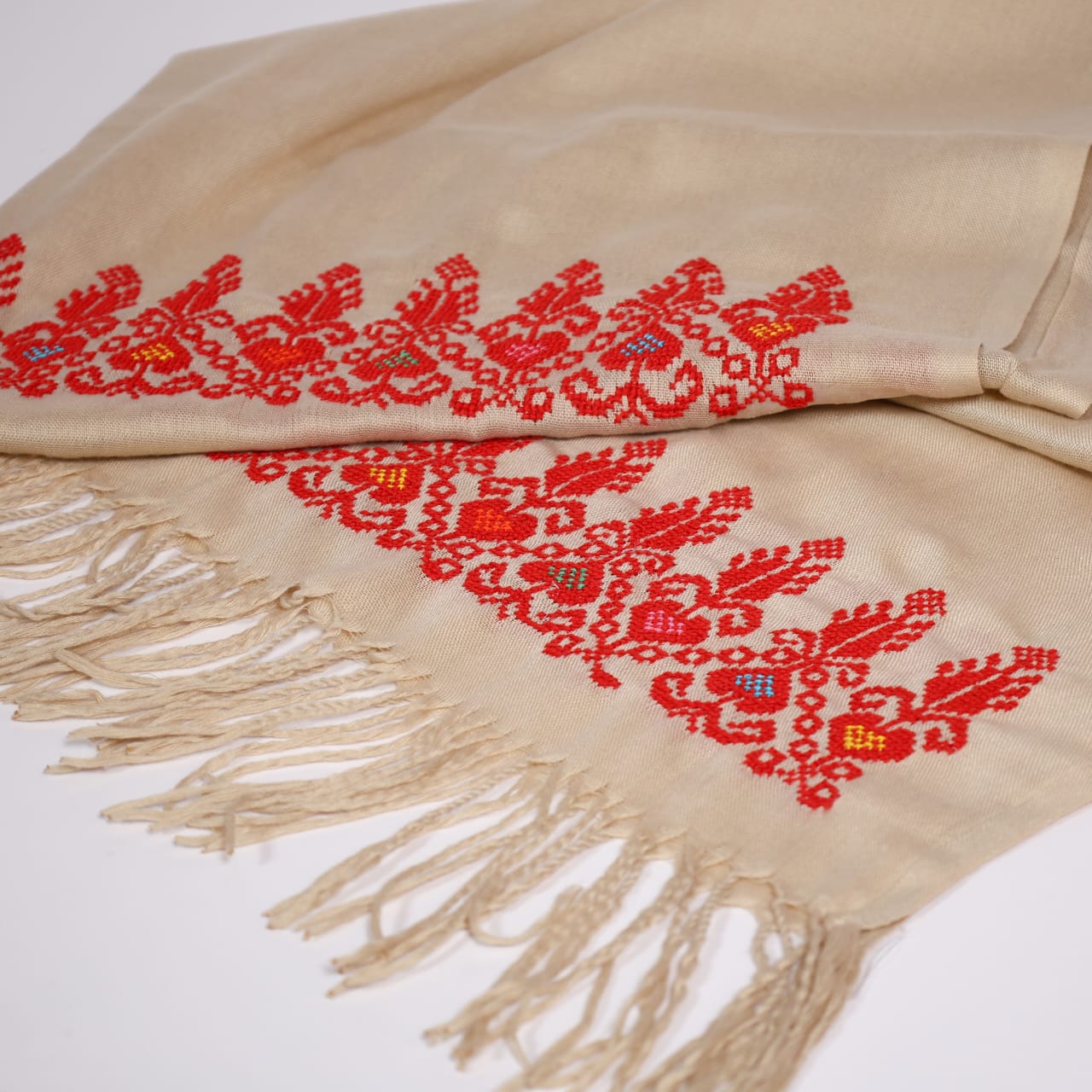 Thawabet Handmade Tatreez Shawl