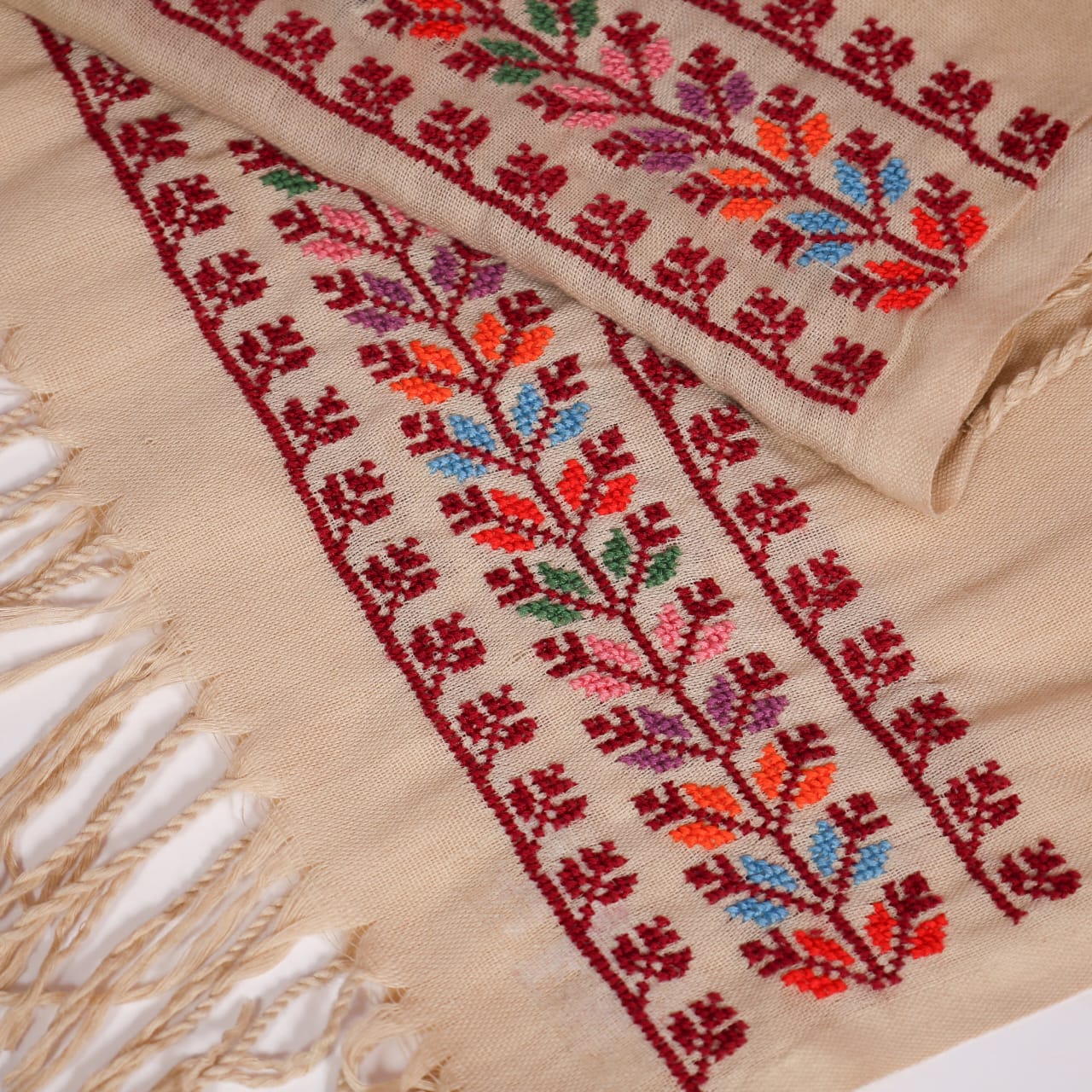 Juthoor Handmade Tatreez Shawl